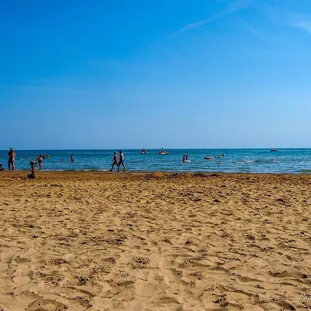 아파트 Cozy Up To 7 Guests - Air Conditioning - Private Parking - Beach Place