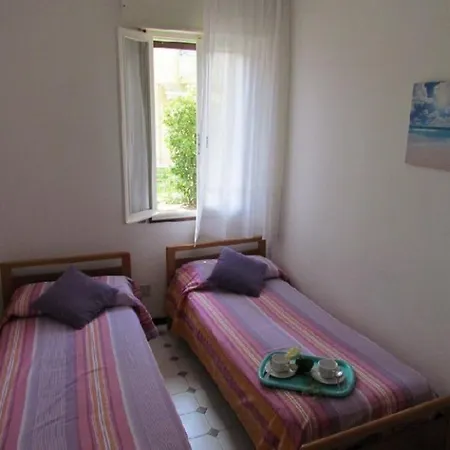 Cozy Up To 7 Guests - Air Conditioning - Private Parking - Beach Place * Бибионе