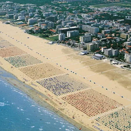 Cozy Up To 7 Guests - Air Conditioning - Private Parking - Beach Place Апартаменты Бибионе